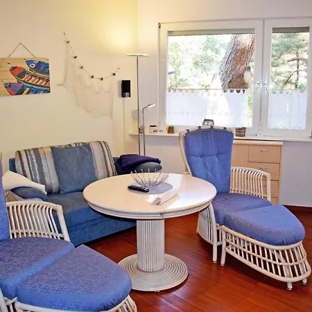 Strandhus Am Ostseestra ホームステイ バーベ