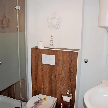 Strandhus Am Ostseestra ホームステイ バーベ